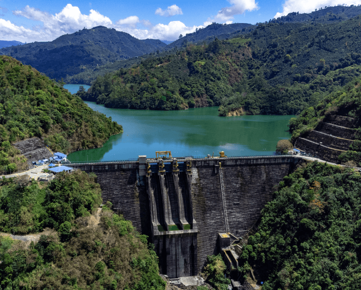 El BCIE apuesta por el crecimiento económico y social de Costa Rica