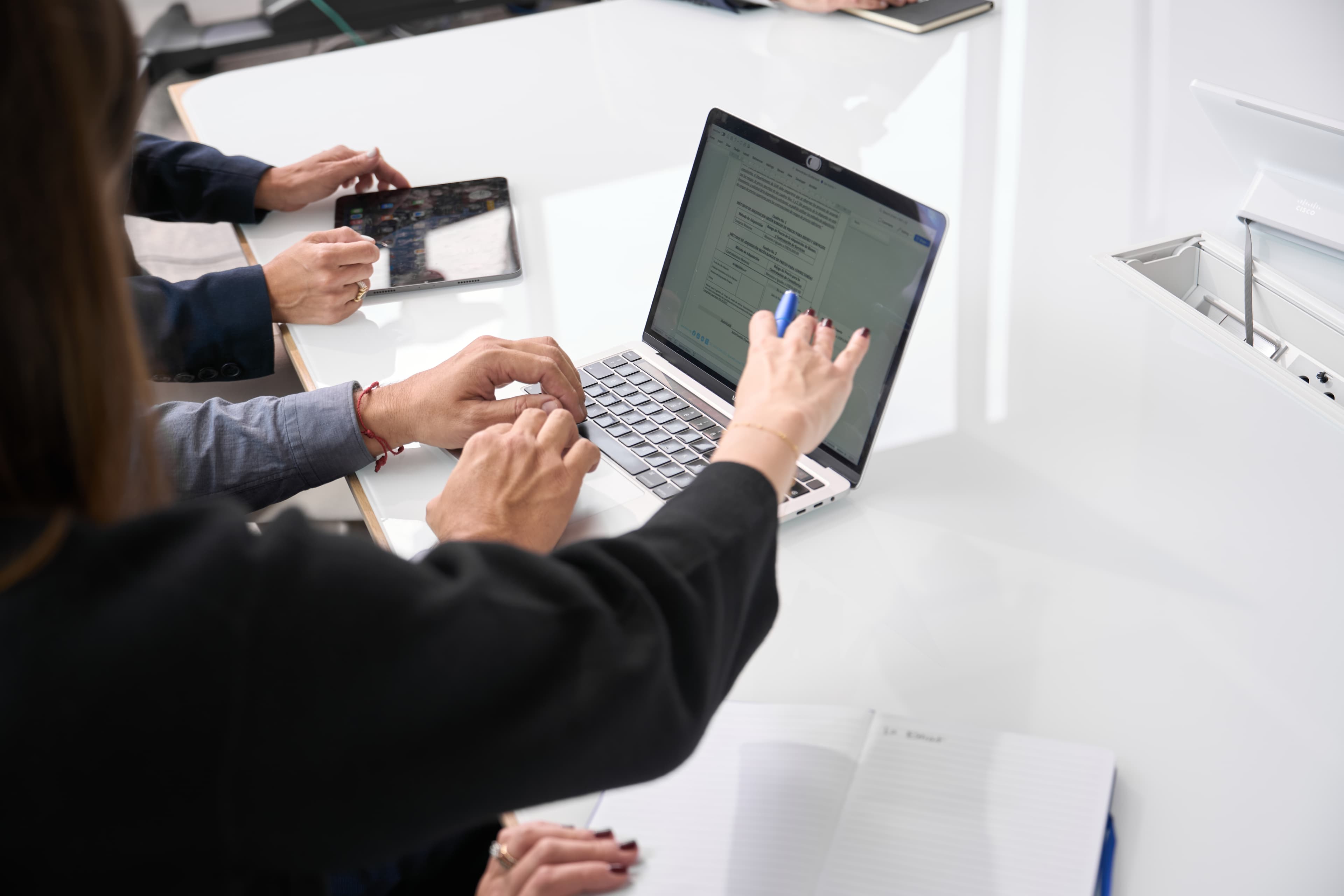 Adquisiciones institucionales